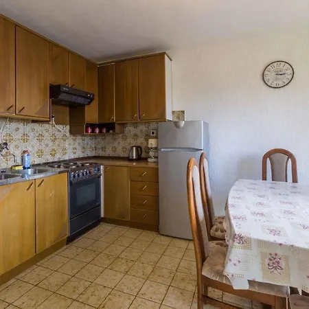 Apartment In 39349 *