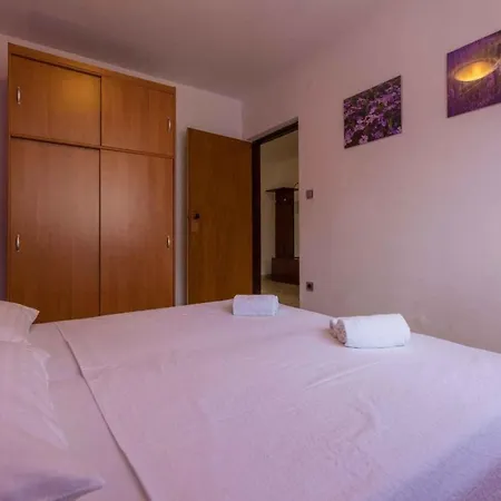 In 39349 Apartment