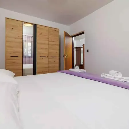 Apartment In 39349 Crikvenica