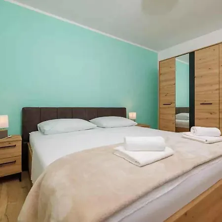 Apartment In 39349 Crikvenica