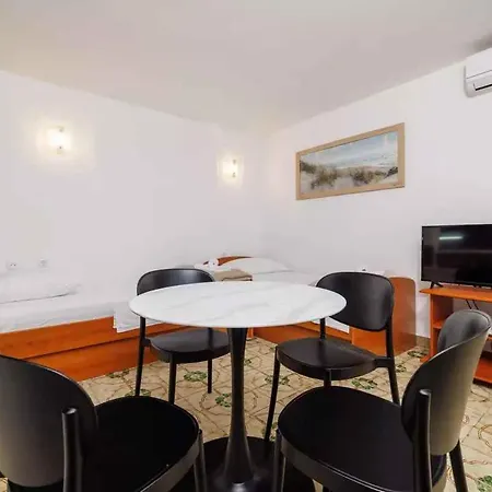 Apartment In 39349 Crikvenica