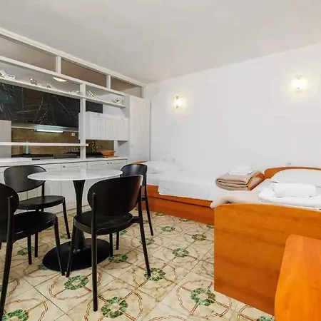 Appartamento In 39349