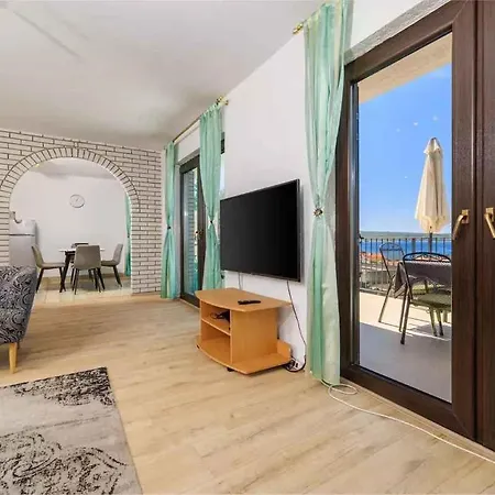 Appartamento In 39349